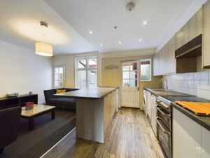 Photo 22- click for photo gallery